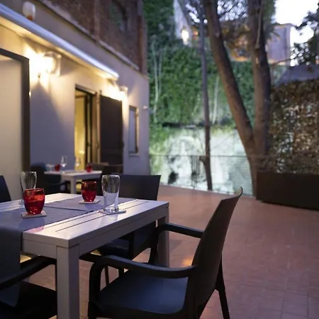 Relais Anfitheatro 4* カターニア